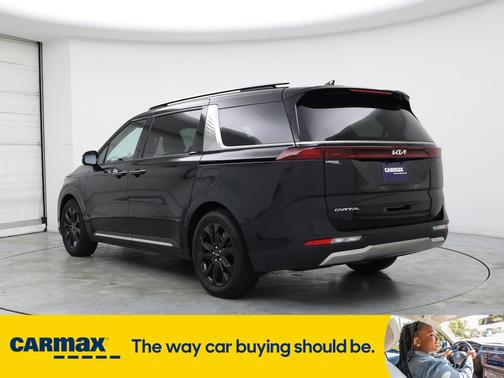 2023 Kia Carnival SX