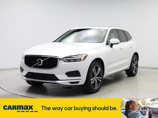 2020 Volvo XC60 T5 Momentum