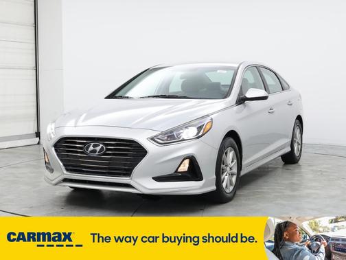 2019 Hyundai SONATA SE