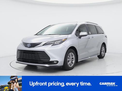 Silver 2025 Toyota Sienna XLE