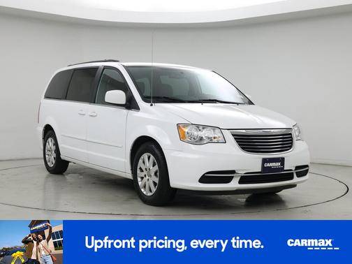 2015 Chrysler Town & Country LX