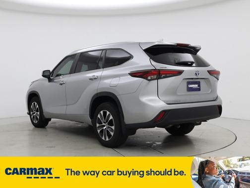 2024 Toyota Highlander Hybrid XLE
