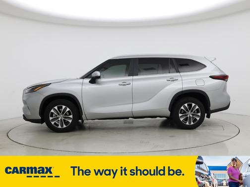 2024 Toyota Highlander Hybrid XLE