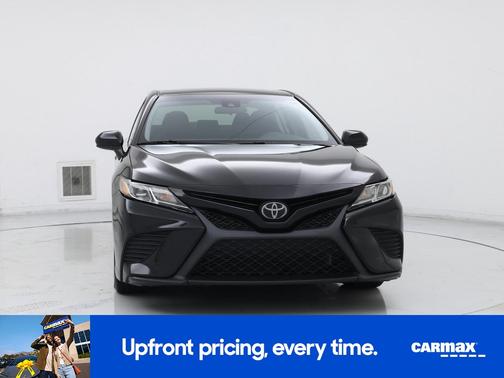Black 2020 Toyota Camry SE