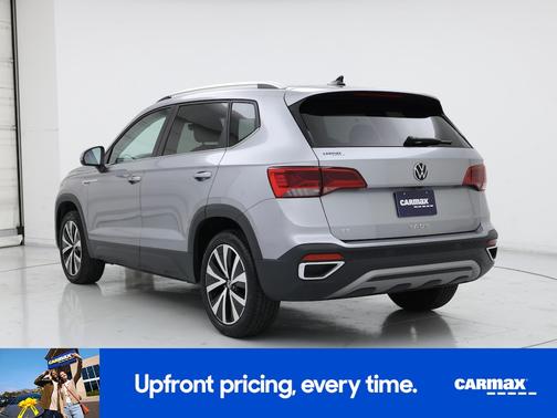 Silver 2024 Volkswagen Taos SE