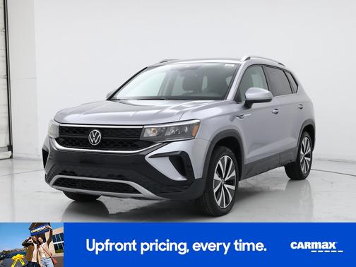 Silver 2024 Volkswagen Taos SE