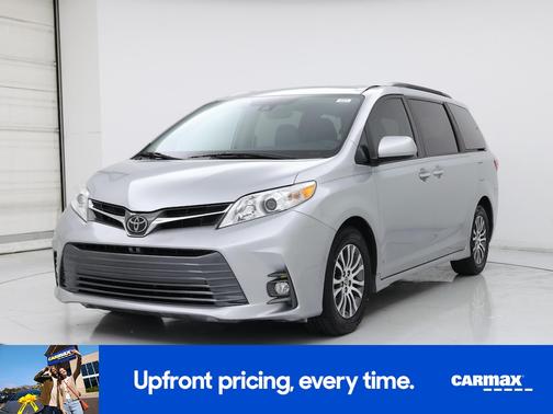 2020 Toyota Sienna XLE