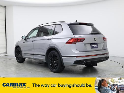 2022 Volkswagen Tiguan SE R-Line Black