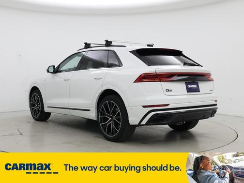 2023 Audi Q8 Premium Plus
