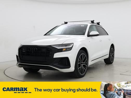 2023 Audi Q8 Premium Plus