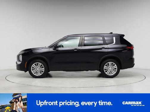 Black 2022 Mitsubishi Outlander ES