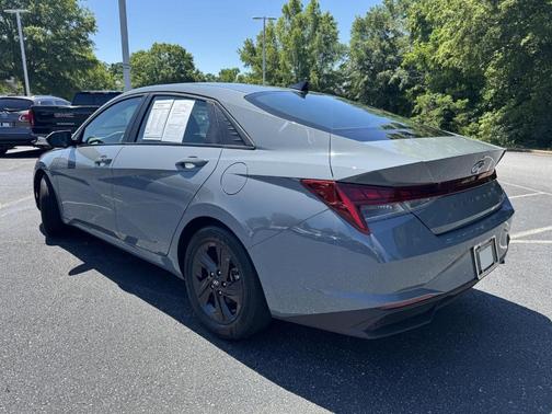 2023 Hyundai ELANTRA HEV Blue