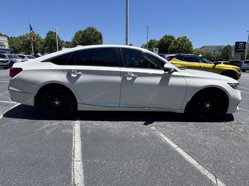 2021 Honda Accord Touring 2.0T