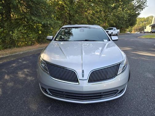 2014 Lincoln MKS Base
