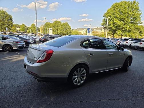 2014 Lincoln MKS Base