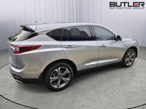 Solar Silver Metallic 2025 Acura RDX Technology Package