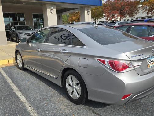2014 Hyundai SONATA Hybrid Base