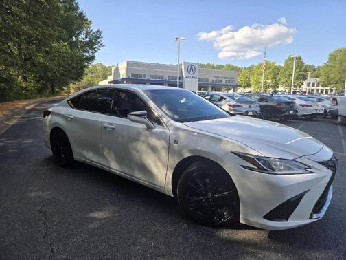 2023 Lexus ES 350 F SPORT Handling