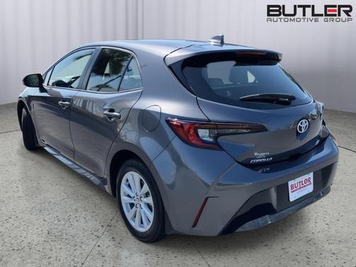 2025 Toyota Corolla Hatchback SE