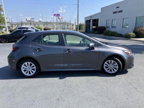 2025 Toyota Corolla Hatchback SE