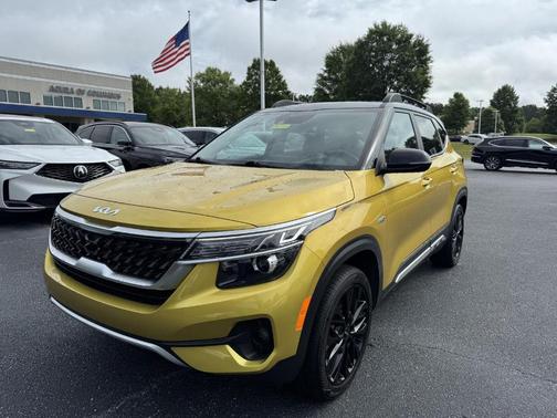 2023 Kia Seltos Nightfall