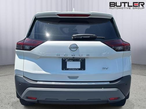 White 2023 Nissan Rogue SV