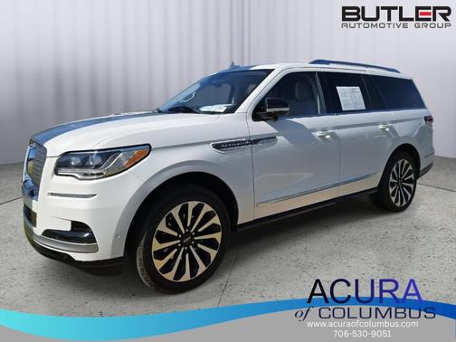 Pristine White 2022 Lincoln Navigator Reserve