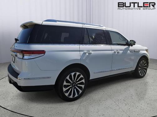 2022 Lincoln Navigator Reserve