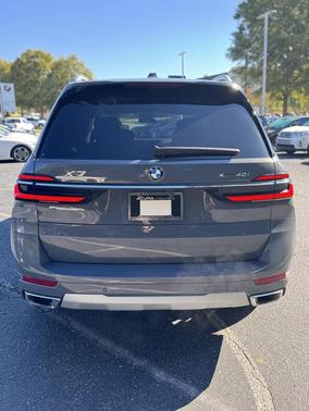 2024 BMW X7 xDrive40i
