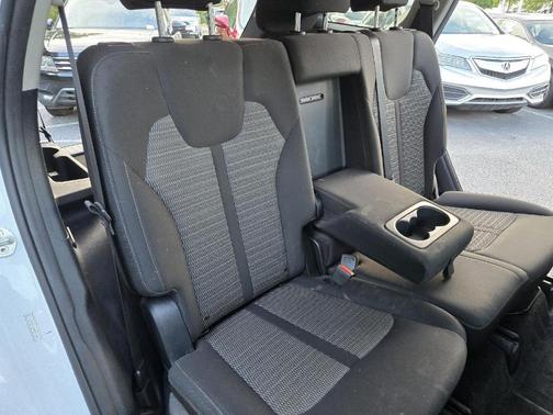 Glacial White Pearl 2021 Kia Sorento LX