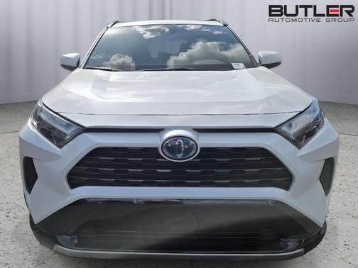 2024 Toyota RAV4 Hybrid SE