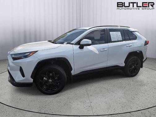 2024 Toyota RAV4 Hybrid SE