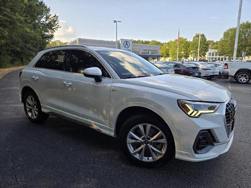 2023 Audi Q3 45 S line Premium