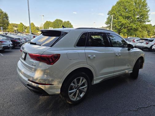 2023 Audi Q3 45 S line Premium