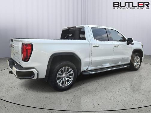 White Frost Tri-Coat 2019 GMC Sierra 1500 Denali