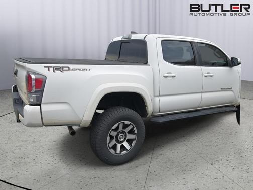 Super White 2020 Toyota Tacoma 5' BED