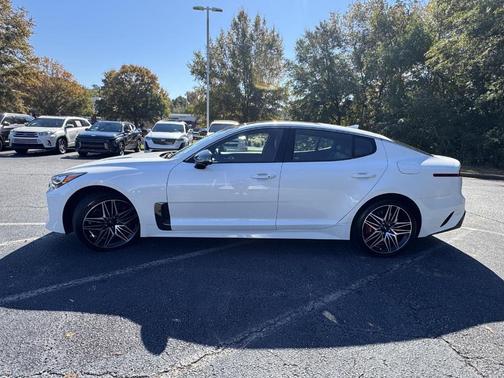 2022 Kia Stinger GT2