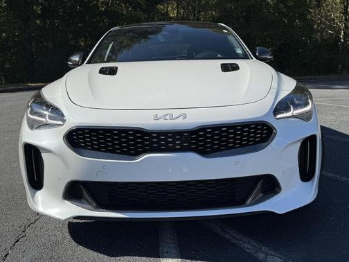 2022 Kia Stinger GT2