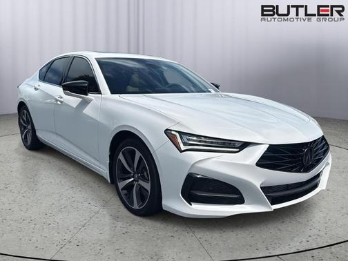 Platinum White Pearl 2025 Acura TLX Technology