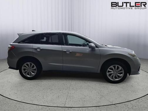 Lunar Silver Metallic 2017 Acura RDX Technology Package