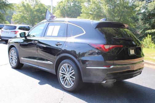 2022 Acura MDX Advance