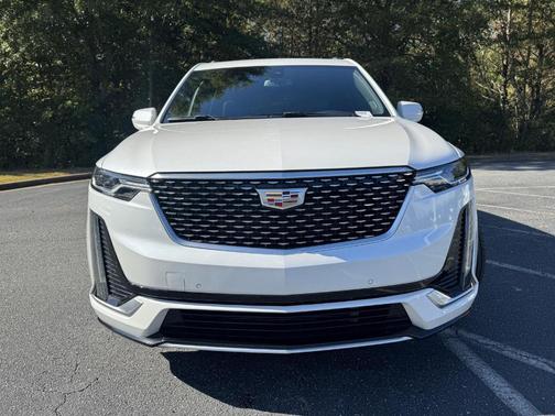 2025 Cadillac XT6 Premium Luxury FWD