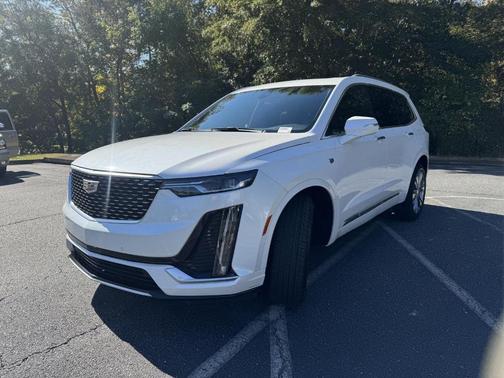 2025 Cadillac XT6 Premium Luxury FWD