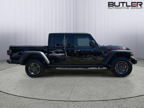 Black Clearcoat 2020 Jeep Gladiator Rubicon