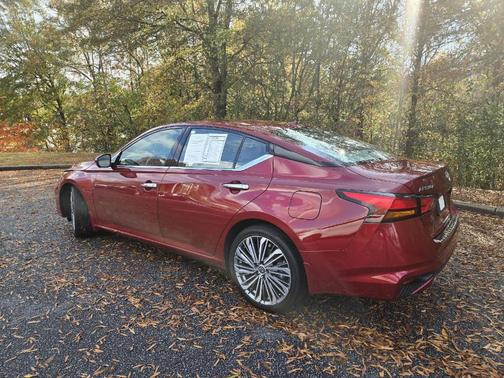 2023 Nissan Altima 2.5 SL