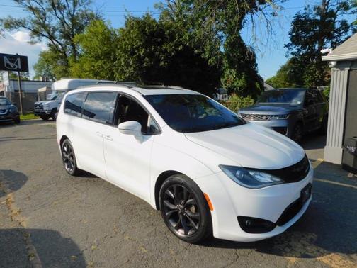 2019 Chrysler Pacifica Limited