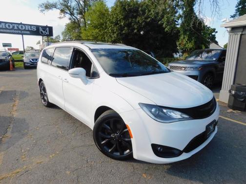 2019 Chrysler Pacifica Limited