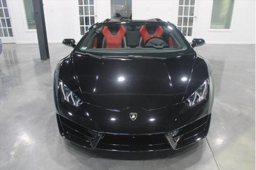 2017 Lamborghini Huracan LP580-2S