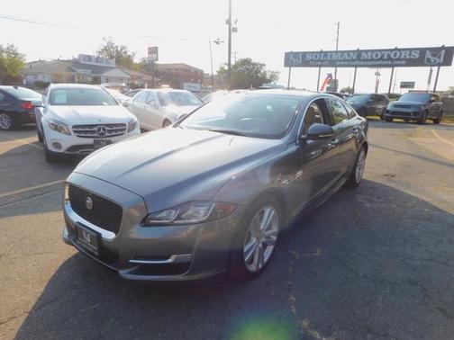 2017 Jaguar XJ XJ R-Sport