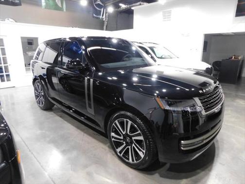 2023 Land Rover Range Rover P530 SE